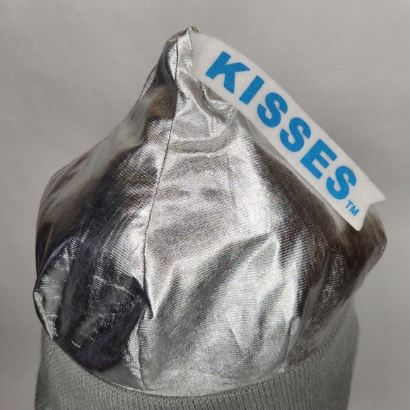 Hershey's Kisses Winter Hat Toque Licensed Chocolate Novelty - Picture 2 of 7
